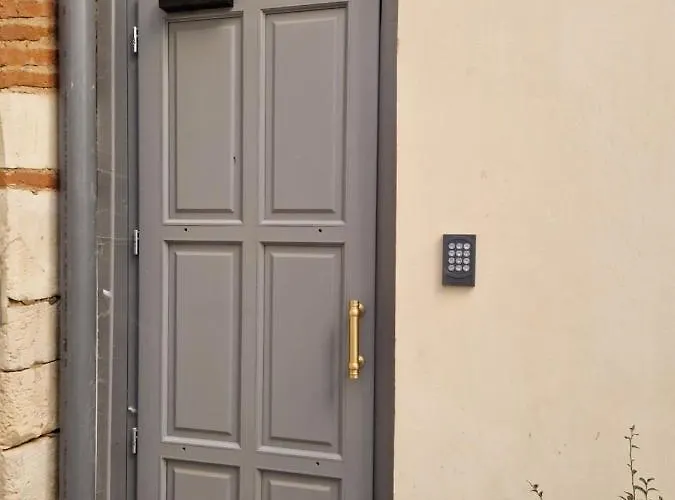 Chal1 37m2 A 200 M Du Capitole