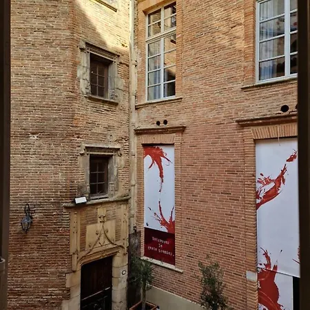 Chal1 37m2 A 200 M Du Capitole *